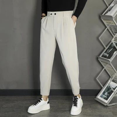 Khakis [regular paragraph]]