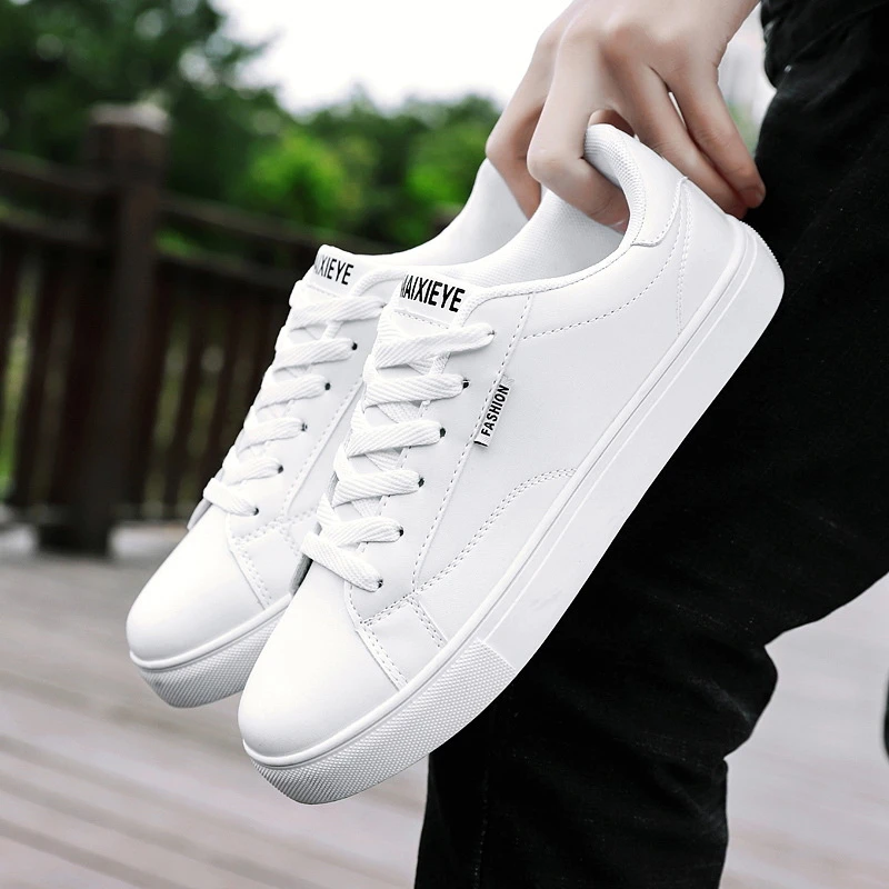 Men's shoes spring 2024 new small white shoes youth Korean fashion all-matching board shoes men's casual sports fashion shoes