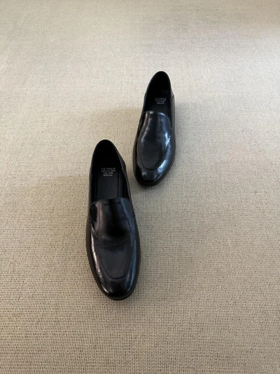 Black (in stock)