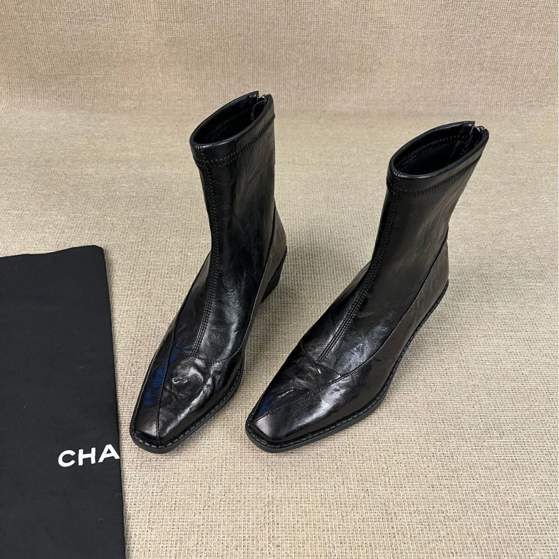 Retro-style Commuting Square-Toe Ankle Boots for Women, Black, New Early Autumn Model, Silent Sole, Chunky Heel, Versatile Slim Boots, Fashionable Boots