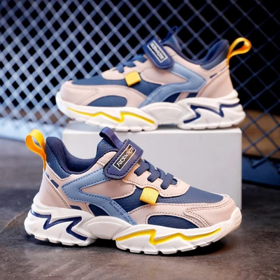 8938 dark blue [leather surface]