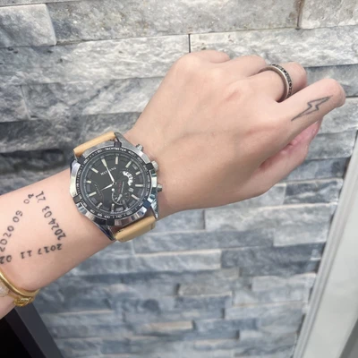 Real nail black surface-belt