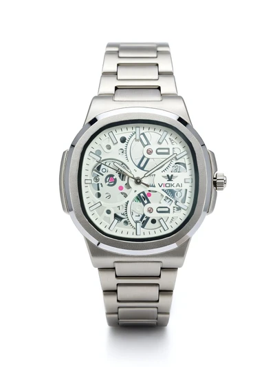 White case, white dial