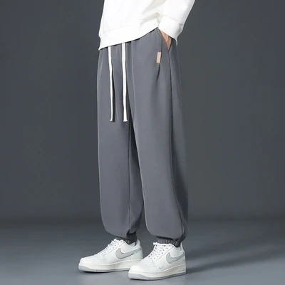 Dark gray [regular style].