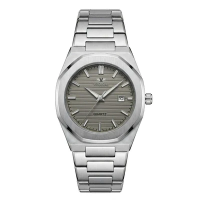 Silver-white gray dial