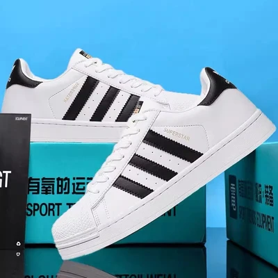 1558 white black