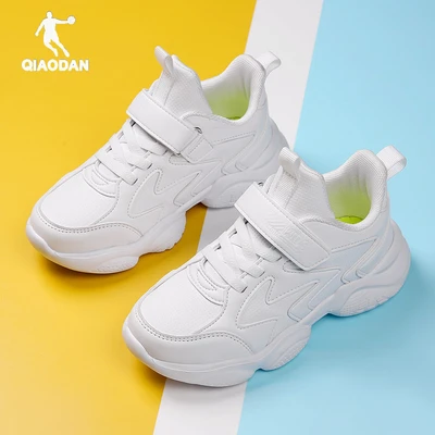 8856 white [leather surface]