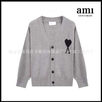 Light gray black heart [a5 jacquard cardigan style]