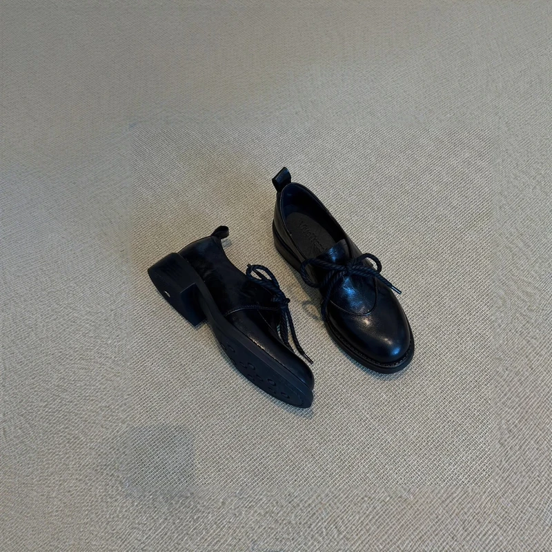 In-Stock British-Style Loafers for Women, 2026 Spring Commuter Round-Toe Lace-Up Leather Shoes, Retro Simple Genuine Leather Flats
