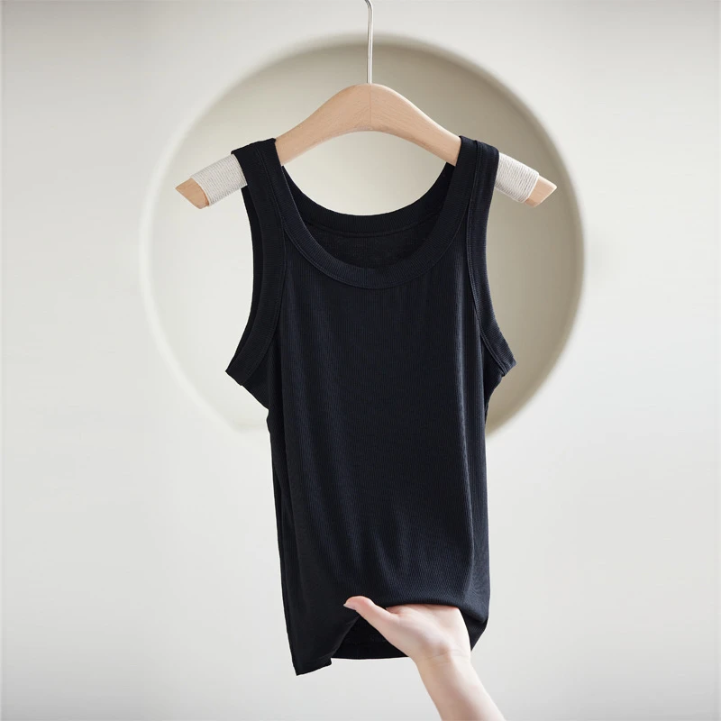 White Camisole for Women, Wide Shoulder Straps, Beautiful Back, Sleeveless T-Shirt Top, Thin Style for Spring and Summer, Can Be Worn as Outerwear, Backless