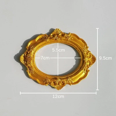 C style gold mini photo frame
