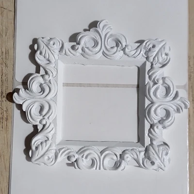 Type b white mini photo frame
