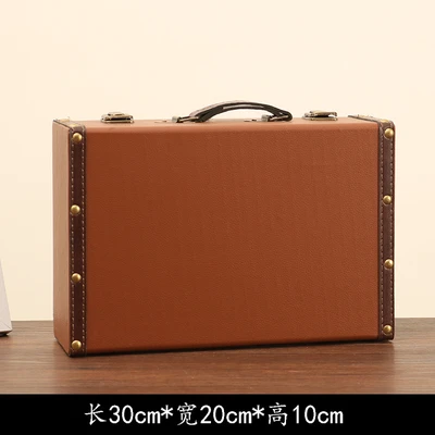 Trumpet Dark Brown
