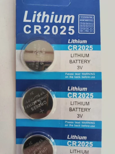 One cr2025 battery