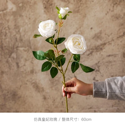 3 princess roses white