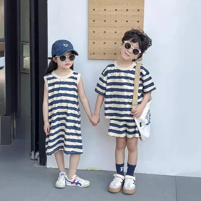 7130 stripe suit