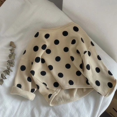 Beige-polka dot t-shirt