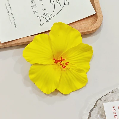 Yellow (with hairpin)