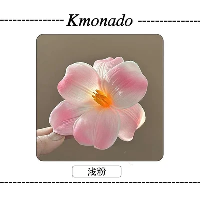 Light pink tulip hairpin