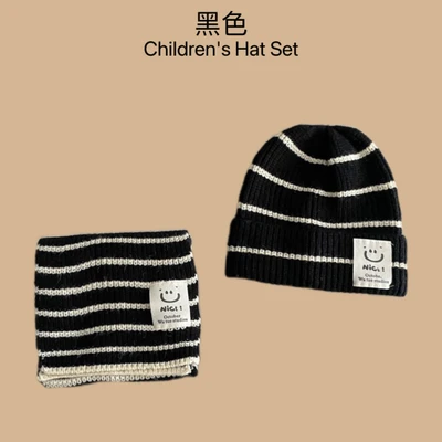 Striped cover-black