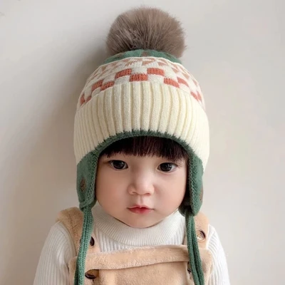 Small tree ear protection [off-white and green]