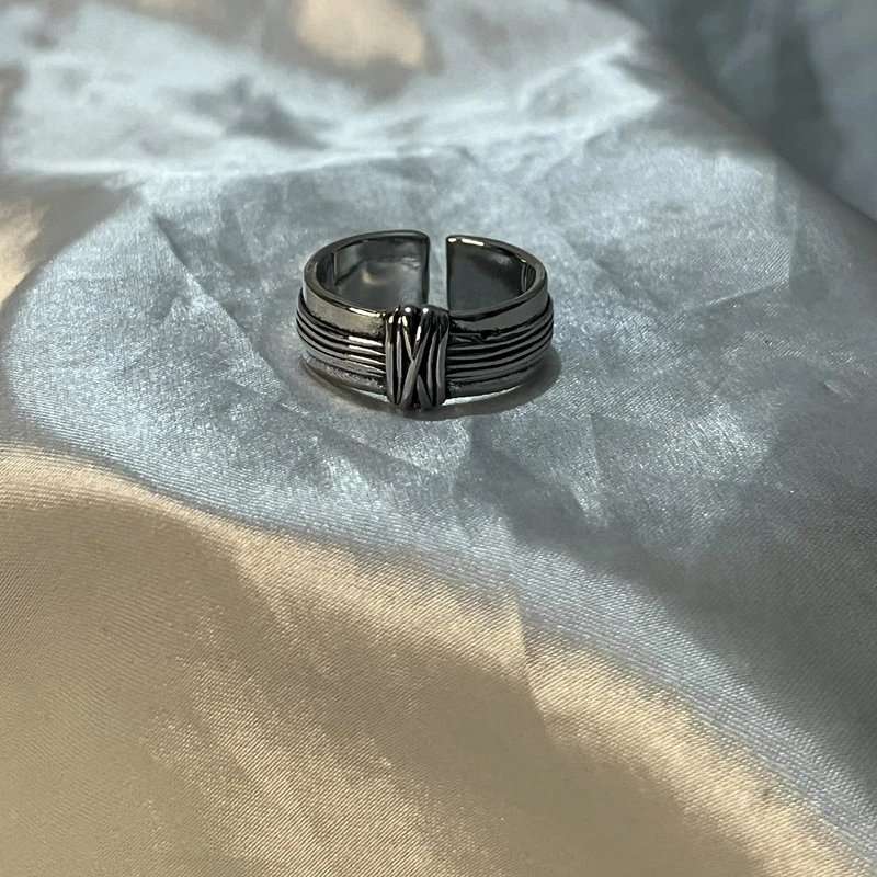 Obsidian Stripe Ring