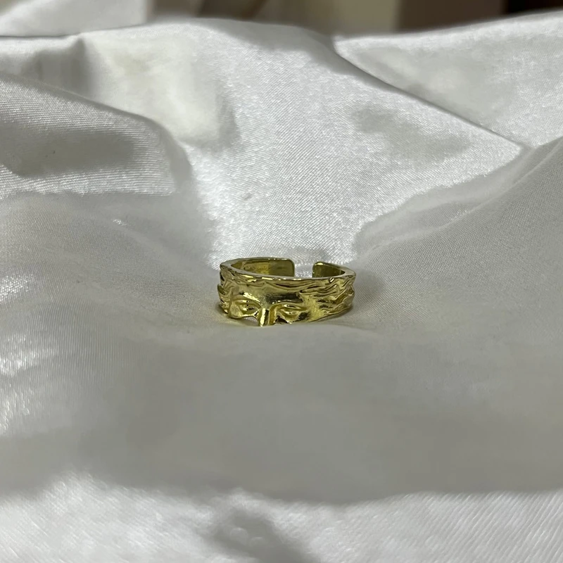 Venus ring