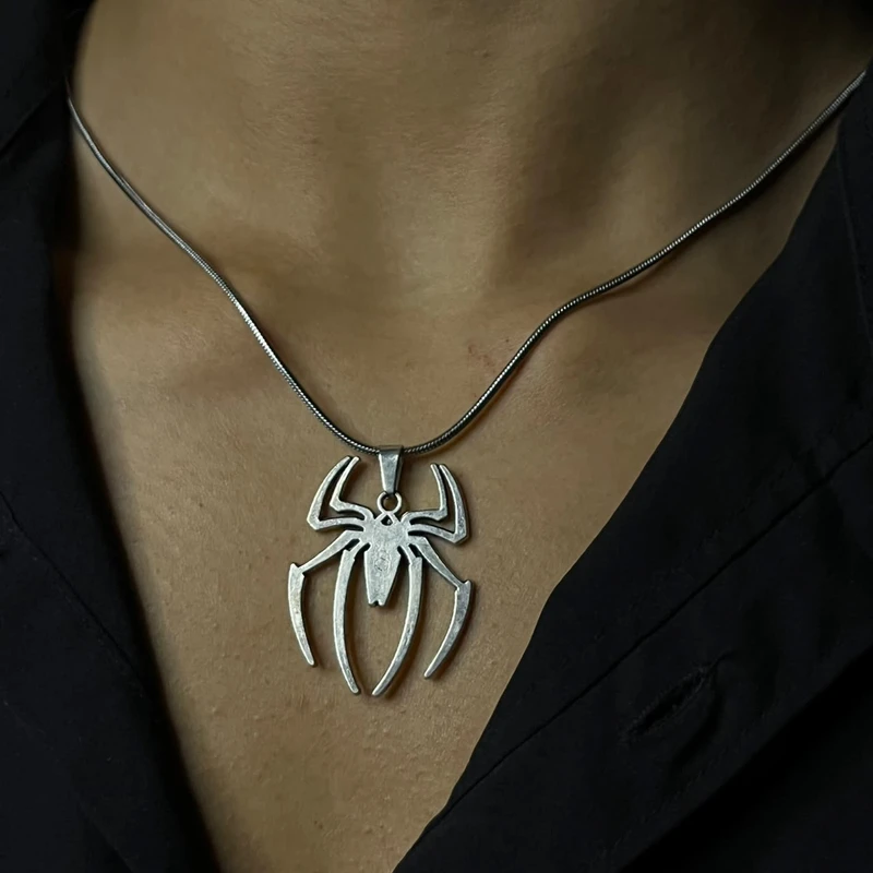 spiderman silver pendant