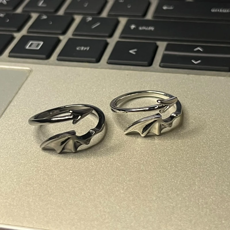 toothless dragon ring (pair)